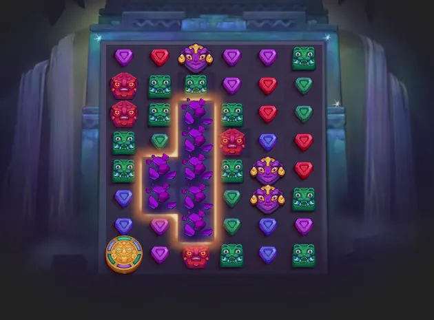 Illustration de la zone à multiplicateur dans l’aide d’Aztec Clusters : sur la grille, un cluster de gemmes violettes entouré d’un contour orange éclate, au milieu de masques et de gemmes de couleur, avec le disque doré en bas à gauche