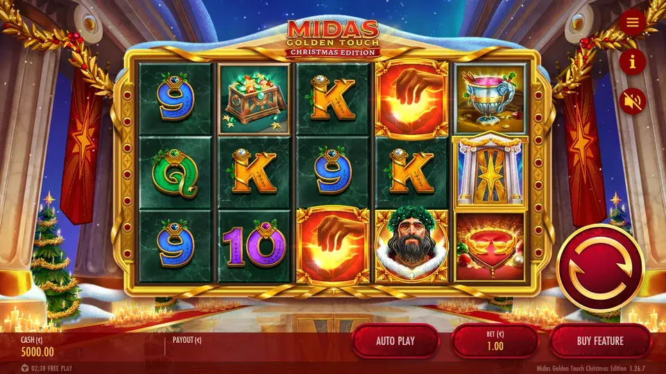 Grille de 5 rouleaux sur 3 rangées de Midas Golden Touch Christmas Edition avec des lettres et chiffres sur fond vert, deux mains dorées, un homme barbu couronné de feuillage, une coupe, un coffre et une porte de temple, dans un décor de sapins et de guirlandes