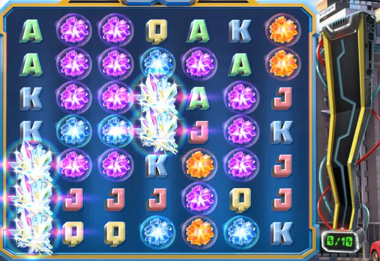 La grille de 7 rouleaux de Spinfinity Man : lettres colorées, cristaux violets, orange et bleus dans des bulles, cristaux clairs, et à droite une jauge noire et jaune